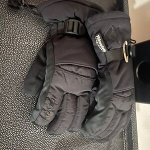3M Thinsulate Black Gloves